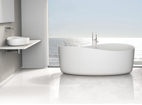 Ideavit Solid Harmony Elongated freestanding bathtub. 69x39x26 inch